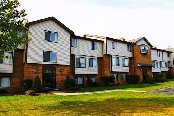 Jillian Court Apartments property
